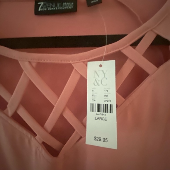 NEW TOP - Picture 2 of 2